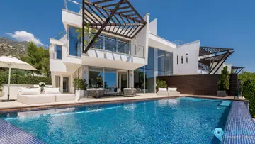 4 bedroom House for Sale in Sierra Blanca-42419