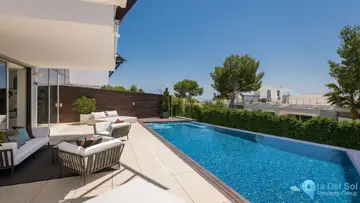 4 bedroom House for Sale in Sierra Blanca-42426