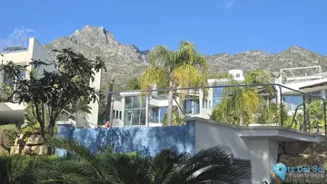 5 bedroom House for Sale in The Golden Mile
