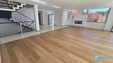 5 bedroom House for Sale in The Golden Mile-42460