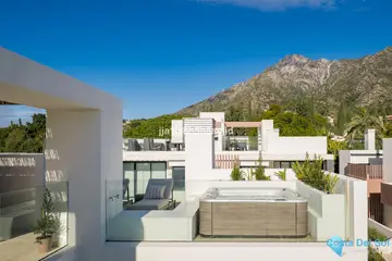 4 bedroom House for Sale in Sierra Blanca-42529