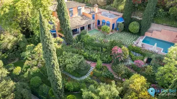 6 bedroom House for Sale in Benahavís