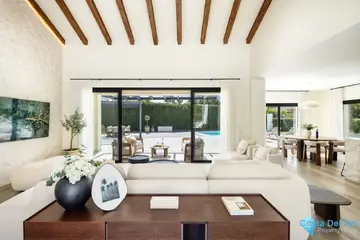 4 bedroom House for Sale in Cortijo Blanco-42954