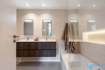 4 bedroom Apartment for Sale in Marbella-43106