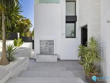 5 bedroom House for Sale in Marbesa-43223