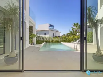 5 bedroom House for Sale in Marbesa-43226