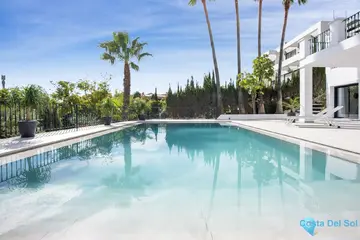 5 bedroom House for Sale in Los Flamingos-43298