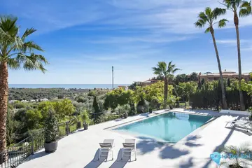 5 bedroom House for Sale in Los Flamingos-43299