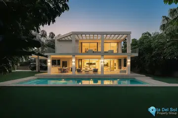 5 bedroom House for Sale in La Quinta