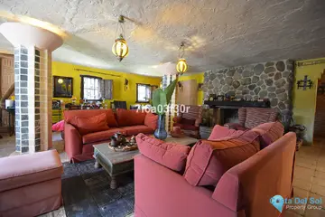 5 bedroom House for Sale in Nueva Andalucía-43408