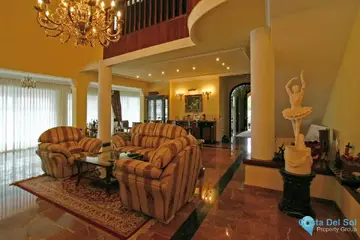 5 bedroom House for Sale in Málaga-43416