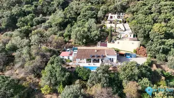3 bedroom House for Sale in Estepona-81674