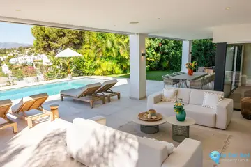 6 bedroom House for Sale in Artola-43618
