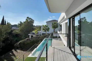 4 bedroom House for Sale in La Quinta-43686