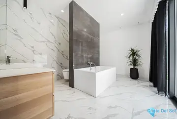6 bedroom House for Sale in Marbesa-43749