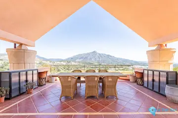 5 bedroom Apartment for Sale in Nueva Andalucía