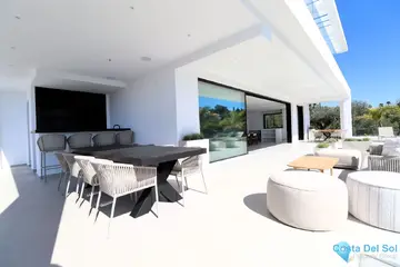 4 bedroom House for Sale in Elviria-43883