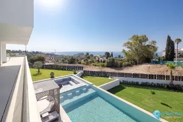 7 bedroom House for Sale in Benalmadena-43880