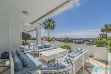 4 bedroom Apartment for Sale in Sierra Blanca