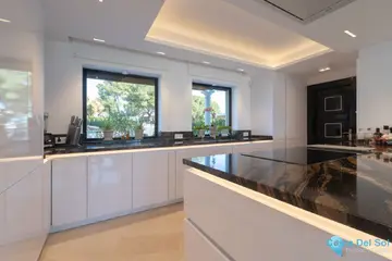 3 bedroom House for Sale in Elviria-44052