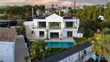 4 bedroom House for Sale in El Rosario