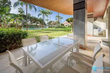 6 bedroom Apartment for Sale in Marbella-44172