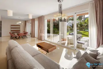 6 bedroom Apartment for Sale in Marbella-44178