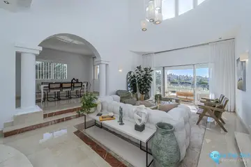 7 bedroom House for Sale in Nueva Andalucía-44238