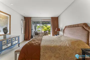3 bedroom Apartment for Sale in The Golden Mile-44257