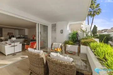 3 bedroom Apartment for Sale in The Golden Mile-44259