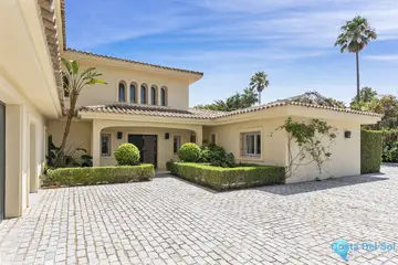 7 bedroom House for Sale in Sotogrande Costa-44280
