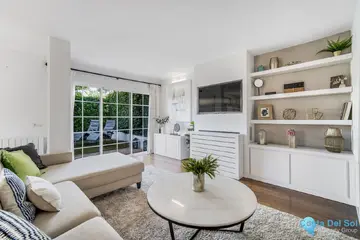 4 bedroom House for Sale in The Golden Mile-44586