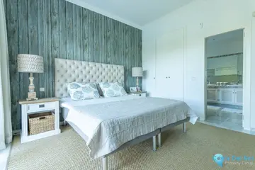 4 bedroom House for Sale in Sierra Blanca-44669