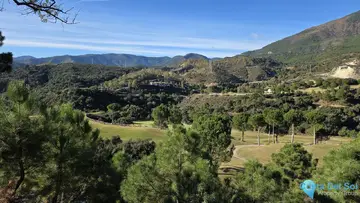 5497m2 Plot for Sale in La Zagaleta-44753
