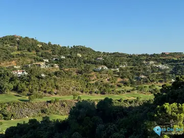 5497m2 Plot for Sale in La Zagaleta-44758