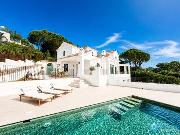 5 bedroom House for Sale in El Madroñal-44772