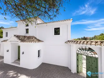 5 bedroom House for Sale in El Madroñal-44775