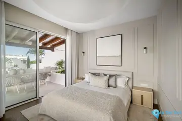 3 bedroom Apartment for Sale in The Golden Mile-45020