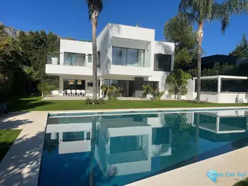 6 bedroom House for Sale in Nagüeles