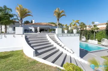 6 bedroom House for Sale in Atalaya-45119