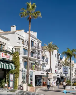 2 bedroom Apartment for Sale in Puerto Banús-45166
