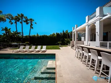 6 bedroom House for Sale in Nueva Andalucía-45263