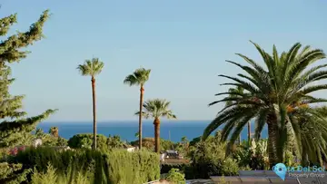 5 bedroom House for Sale in The Golden Mile-45284