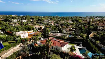 5 bedroom House for Sale in The Golden Mile-45288