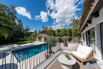 5 bedroom House for Sale in Nueva Andalucía-45303