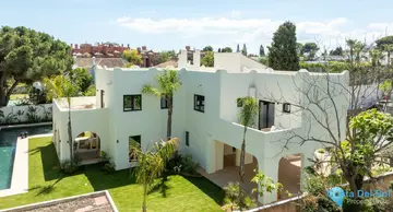 5 bedroom House for Sale in Guadalmina Baja-45390