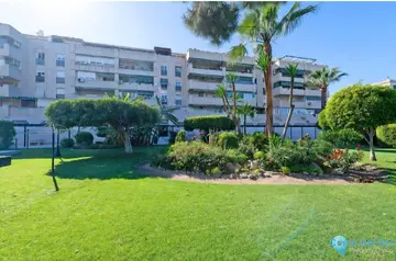 4 bedroom Apartment for Sale in Málaga Centro