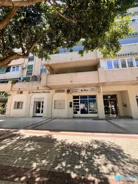 4 bedroom Apartment for Sale in Málaga Centro-17159