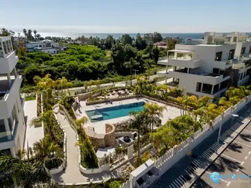 4 bedroom Apartment for Sale in The Golden Mile-45501