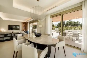4 bedroom Apartment for Sale in The Golden Mile-45503